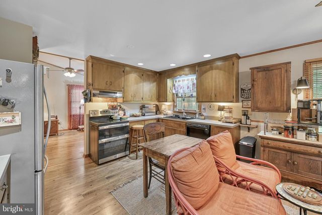 110 PATRICK HENRY DR, Louisa, VA 23093
