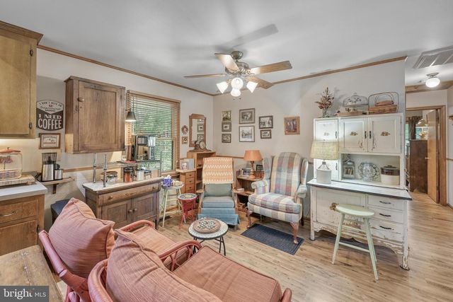 110 PATRICK HENRY DR, Louisa, VA 23093