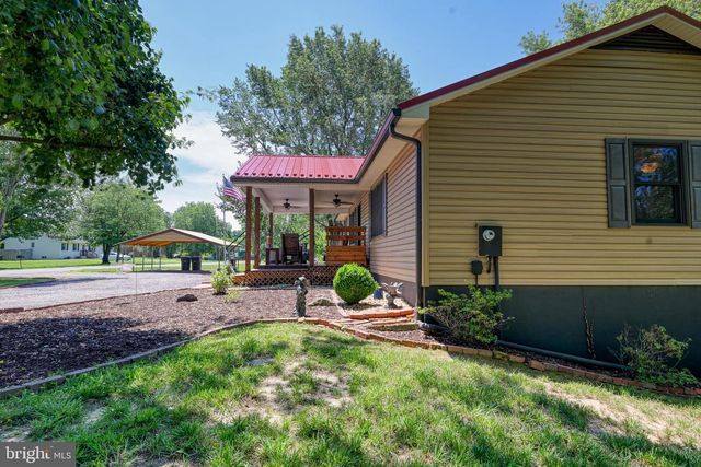 110 PATRICK HENRY DR, Louisa, VA 23093