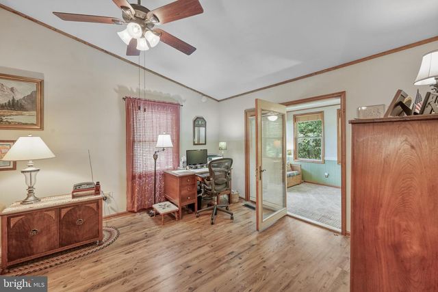 110 PATRICK HENRY DR, Louisa, VA 23093