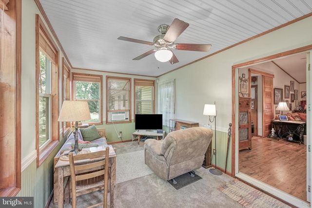 110 PATRICK HENRY DR, Louisa, VA 23093