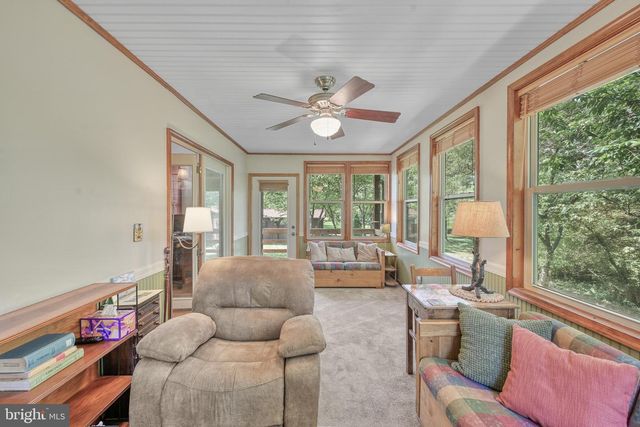 110 PATRICK HENRY DR, Louisa, VA 23093