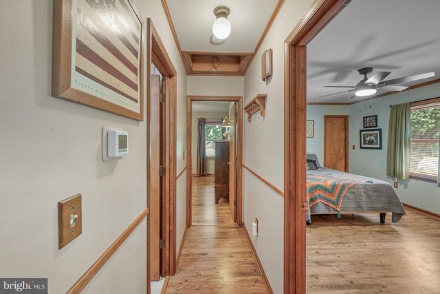 110 PATRICK HENRY DR, Louisa, VA 23093