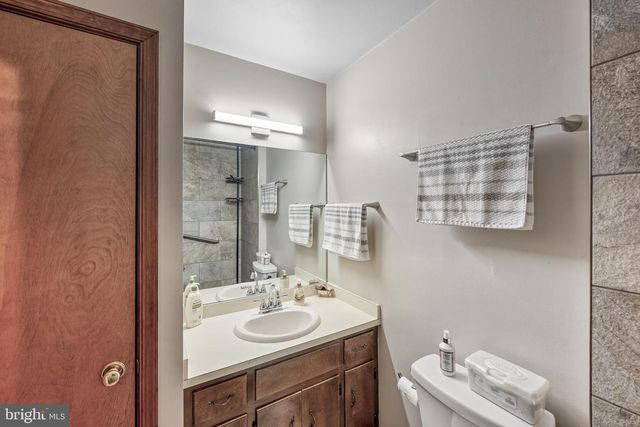 110 PATRICK HENRY DR, Louisa, VA 23093
