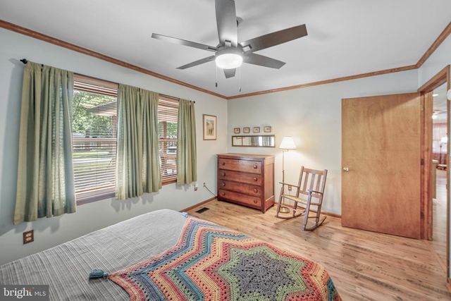 110 PATRICK HENRY DR, Louisa, VA 23093