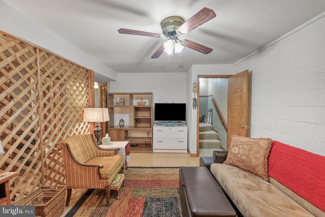110 PATRICK HENRY DR, Louisa, VA 23093