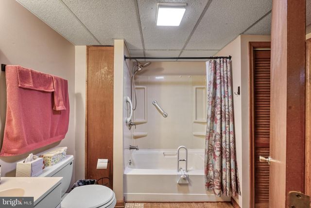 110 PATRICK HENRY DR, Louisa, VA 23093