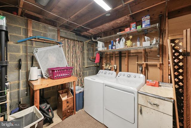 110 PATRICK HENRY DR, Louisa, VA 23093