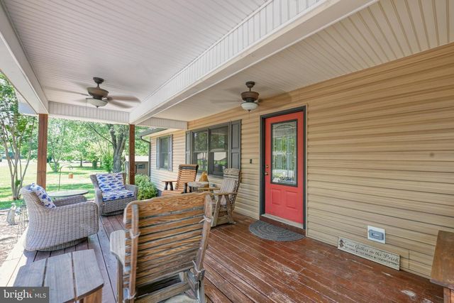 110 PATRICK HENRY DR, Louisa, VA 23093