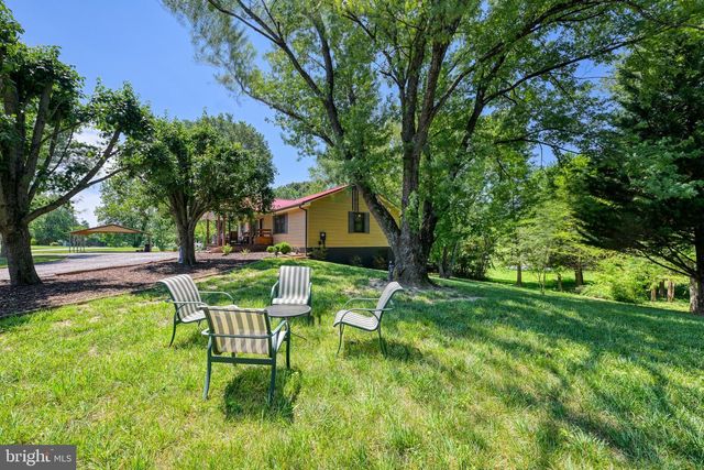 110 PATRICK HENRY DR, Louisa, VA 23093