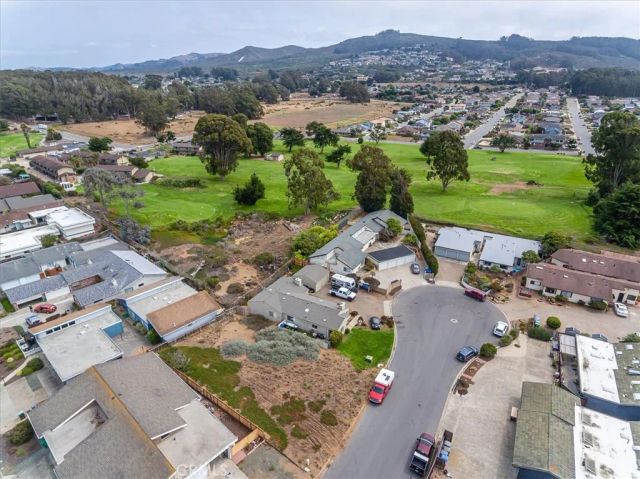 1924 Nevada, Los Osos, CA 93402