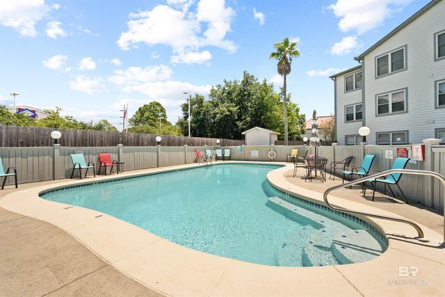 2200 W Second Street 104 E, Gulf Shores, AL 36542