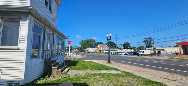 937 New Britain Avenue, West Hartford, CT 06110