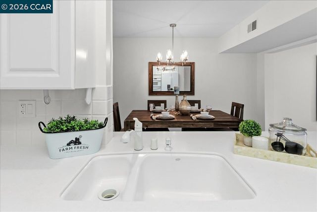 3001 Golden Rain Rd 3, Walnut Creek, CA 94595