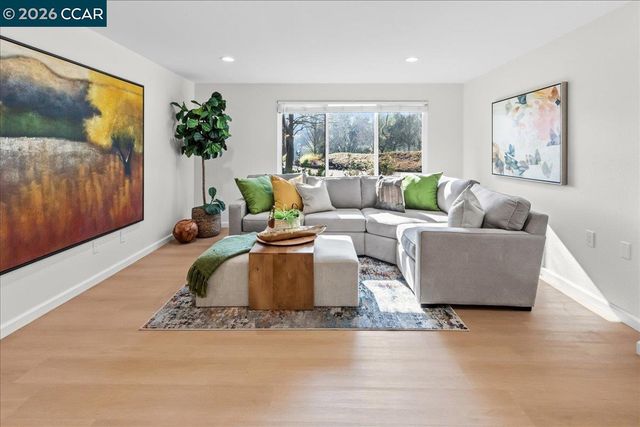 3001 Golden Rain Rd 3, Walnut Creek, CA 94595