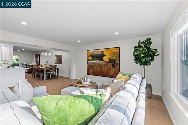 3001 Golden Rain Rd 3, Walnut Creek, CA 94595