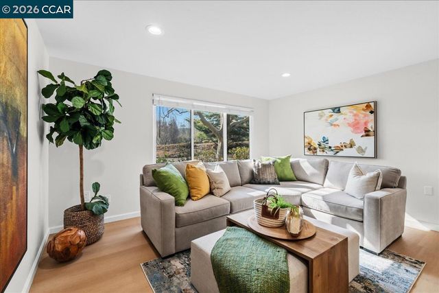 3001 Golden Rain Rd 3, Walnut Creek, CA 94595