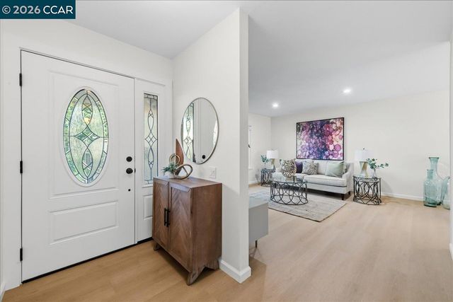 3001 Golden Rain Rd 3, Walnut Creek, CA 94595