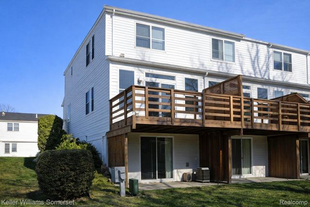 38315 Warner Farms Drive, Westland, MI 48185