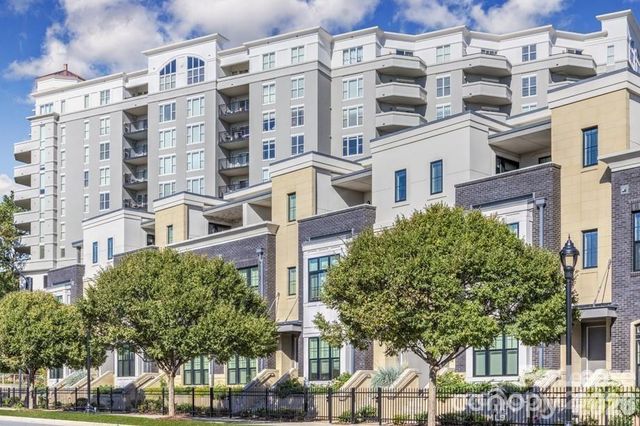 909 Camden Grandview Road B1, Charlotte, NC 28202