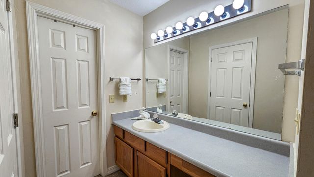 1100 Crosswinds Landing, 21, Fort Walton Beach, FL 32547