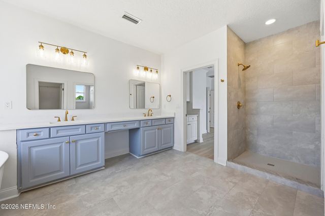 9937 WATERMARK Lane W, Jacksonville, FL 32256