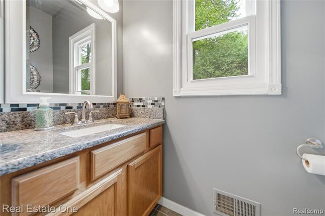 5361 Universe Avenue, Howell, MI 48843