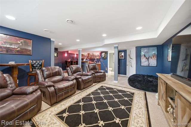 5361 Universe Avenue, Howell, MI 48843
