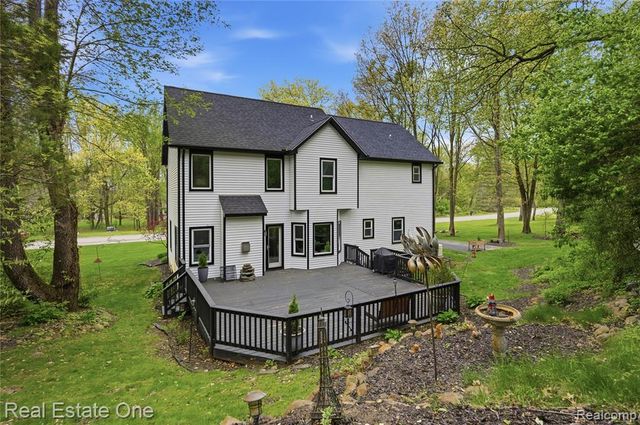 5361 Universe Avenue, Howell, MI 48843