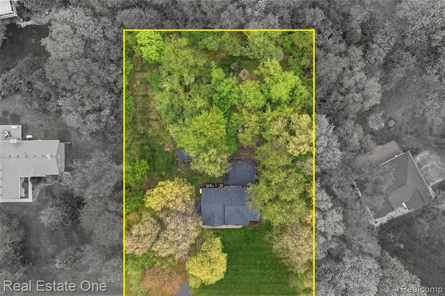 5361 Universe Avenue, Howell, MI 48843