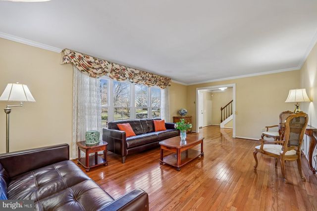 12608 LINCOLNSHIRE DR, Potomac, MD 20854