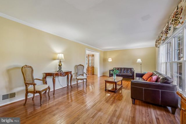 12608 LINCOLNSHIRE DR, Potomac, MD 20854