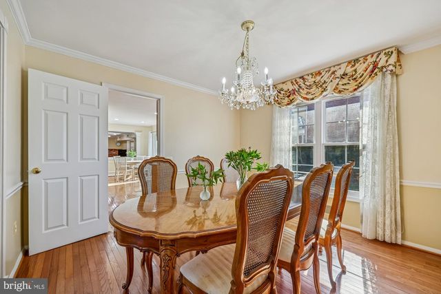 12608 LINCOLNSHIRE DR, Potomac, MD 20854