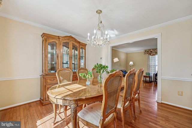 12608 LINCOLNSHIRE DR, Potomac, MD 20854