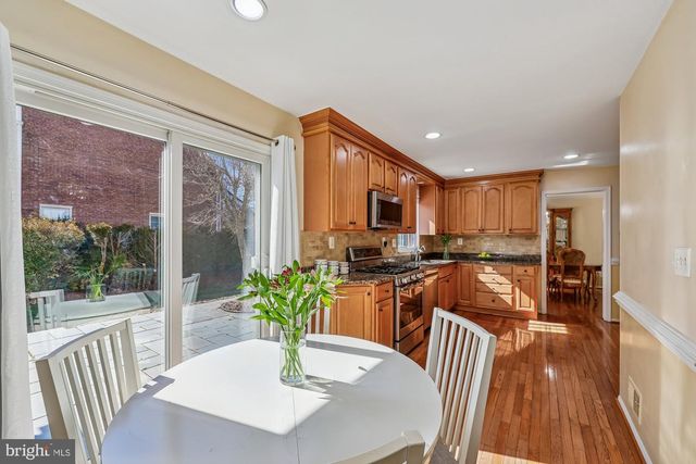 12608 LINCOLNSHIRE DR, Potomac, MD 20854