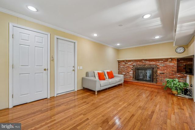 12608 LINCOLNSHIRE DR, Potomac, MD 20854