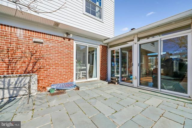 12608 LINCOLNSHIRE DR, Potomac, MD 20854