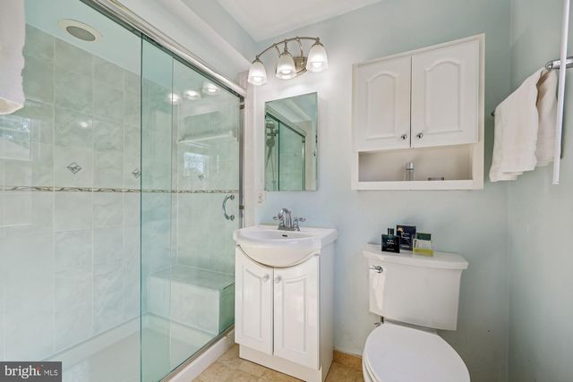 12608 LINCOLNSHIRE DR, Potomac, MD 20854