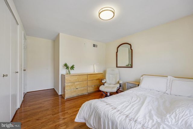 12608 LINCOLNSHIRE DR, Potomac, MD 20854