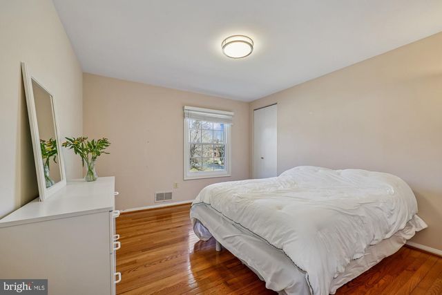 12608 LINCOLNSHIRE DR, Potomac, MD 20854