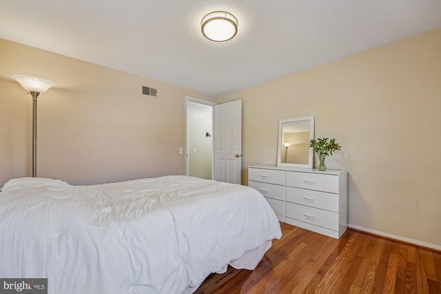 12608 LINCOLNSHIRE DR, Potomac, MD 20854