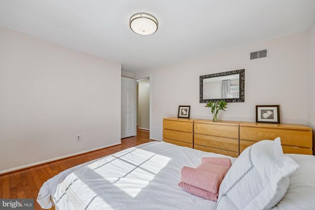 12608 LINCOLNSHIRE DR, Potomac, MD 20854