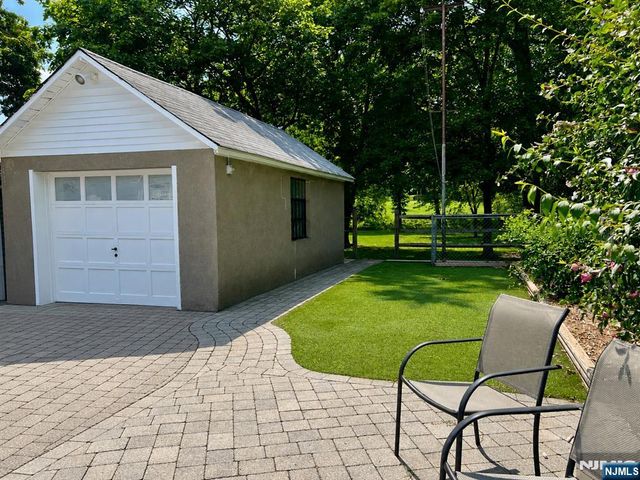 100 1st Avenue, Hawthorne, NJ 07506