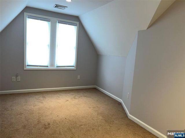 100 1st Avenue, Hawthorne, NJ 07506