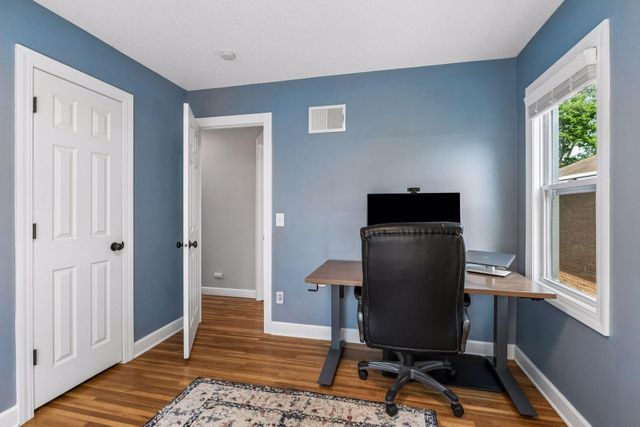 2804 Blackstone Avenue, Saint Louis Park, MN 55416
