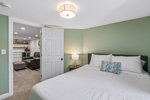 2804 Blackstone Avenue, Saint Louis Park, MN 55416