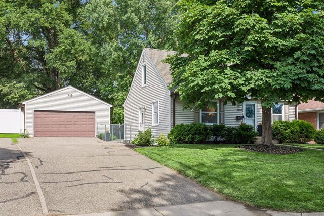 2804 Blackstone Avenue, Saint Louis Park, MN 55416