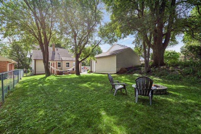 2804 Blackstone Avenue, Saint Louis Park, MN 55416