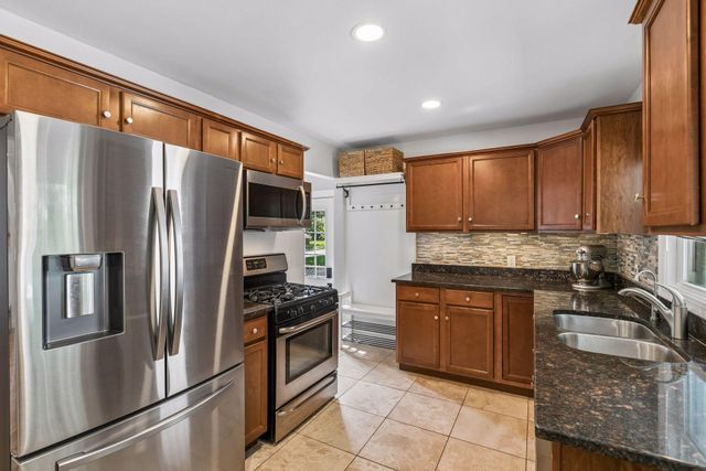 2804 Blackstone Avenue, Saint Louis Park, MN 55416