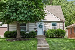 2804 Blackstone Avenue, Saint Louis Park, MN 55416
